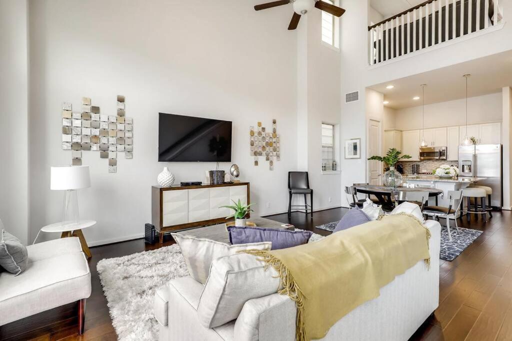 Gorgeous 4 Bed Home On St Mary'S - Minutes To Riverwalk/Pearl San Antonio Luaran gambar
