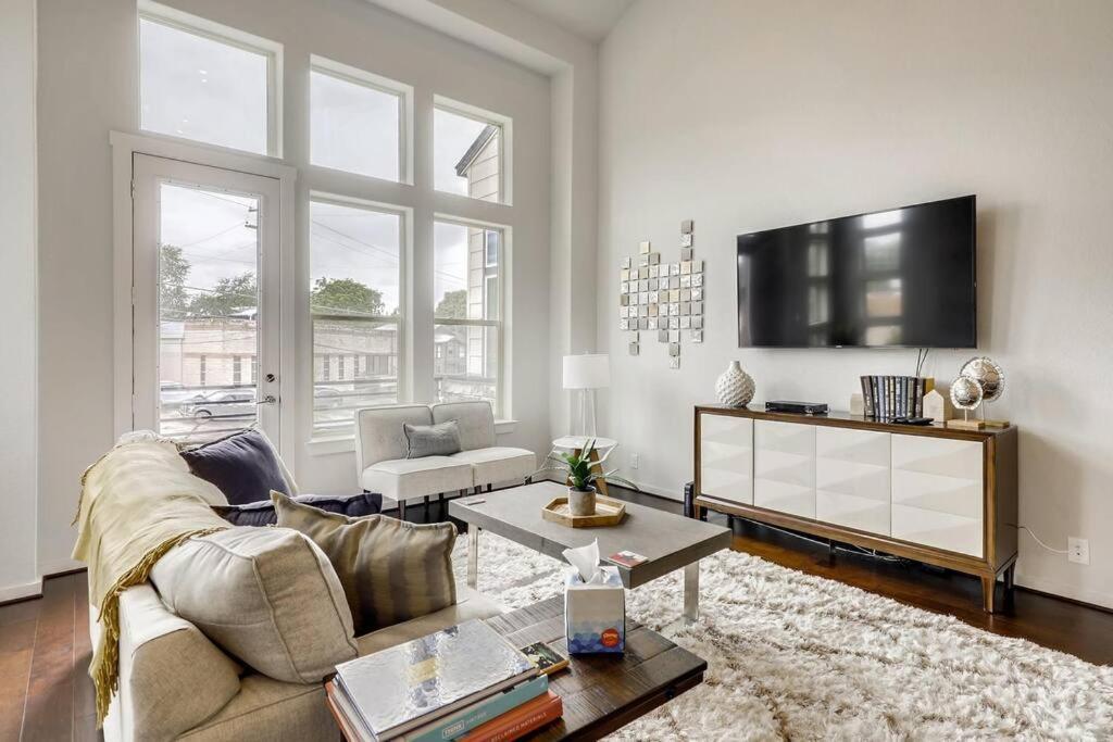 Gorgeous 4 Bed Home On St Mary'S - Minutes To Riverwalk/Pearl San Antonio Luaran gambar