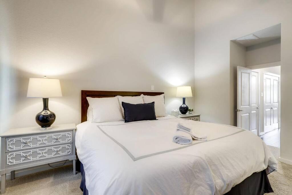 Gorgeous 4 Bed Home On St Mary'S - Minutes To Riverwalk/Pearl San Antonio Luaran gambar